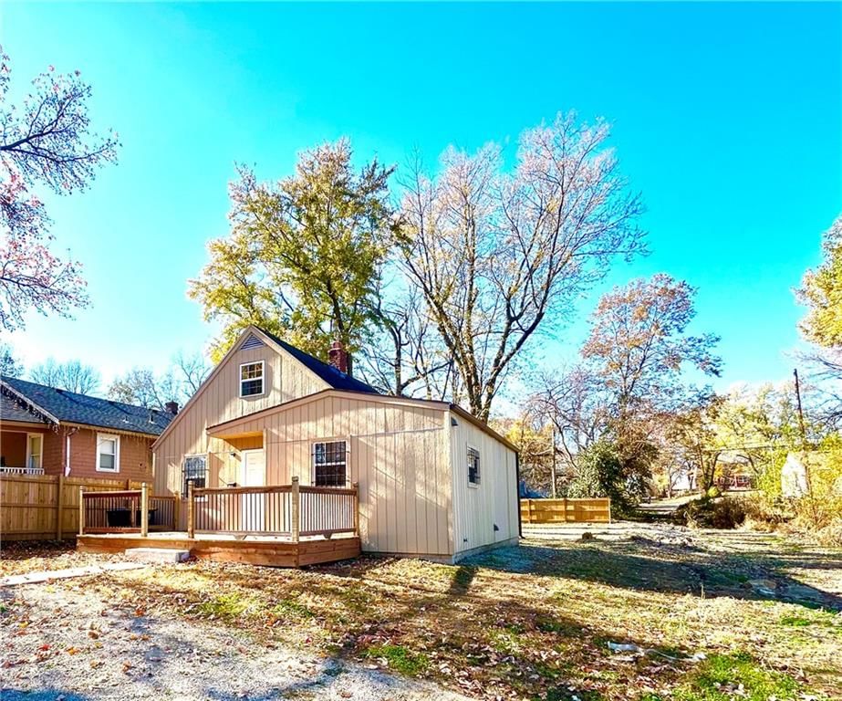 3400 Cypress Street — photo 2