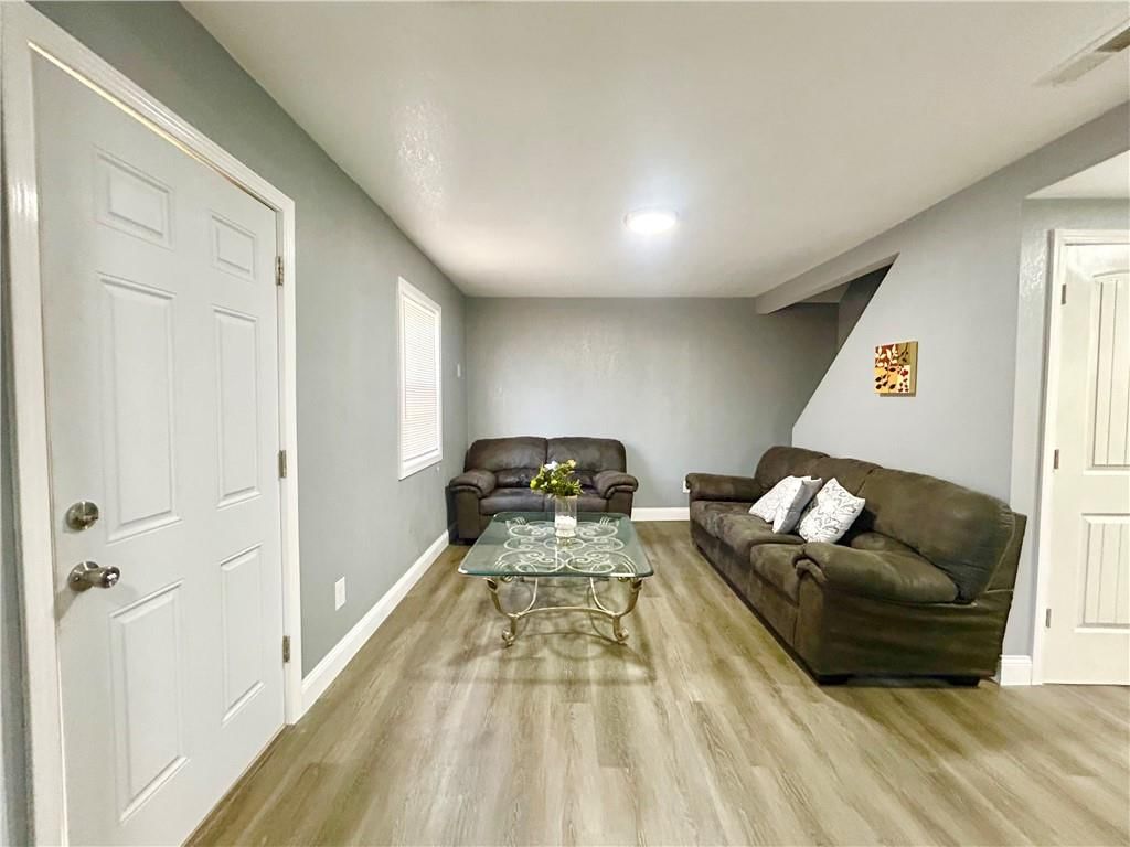 3400 Cypress Street — photo 4
