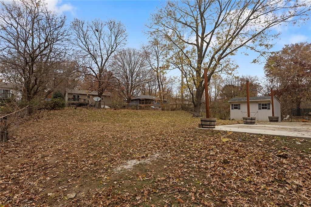 109 SE CASTLEROCK Drive — photo 27
