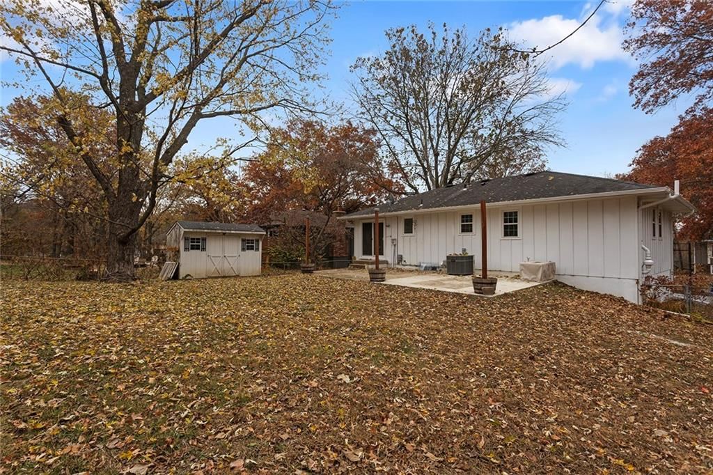 109 SE CASTLEROCK Drive — photo 28