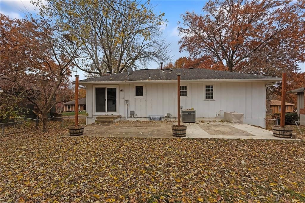 109 SE CASTLEROCK Drive — photo 29