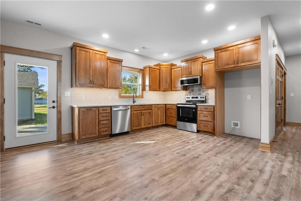304 N Mulberry Street — photo 11