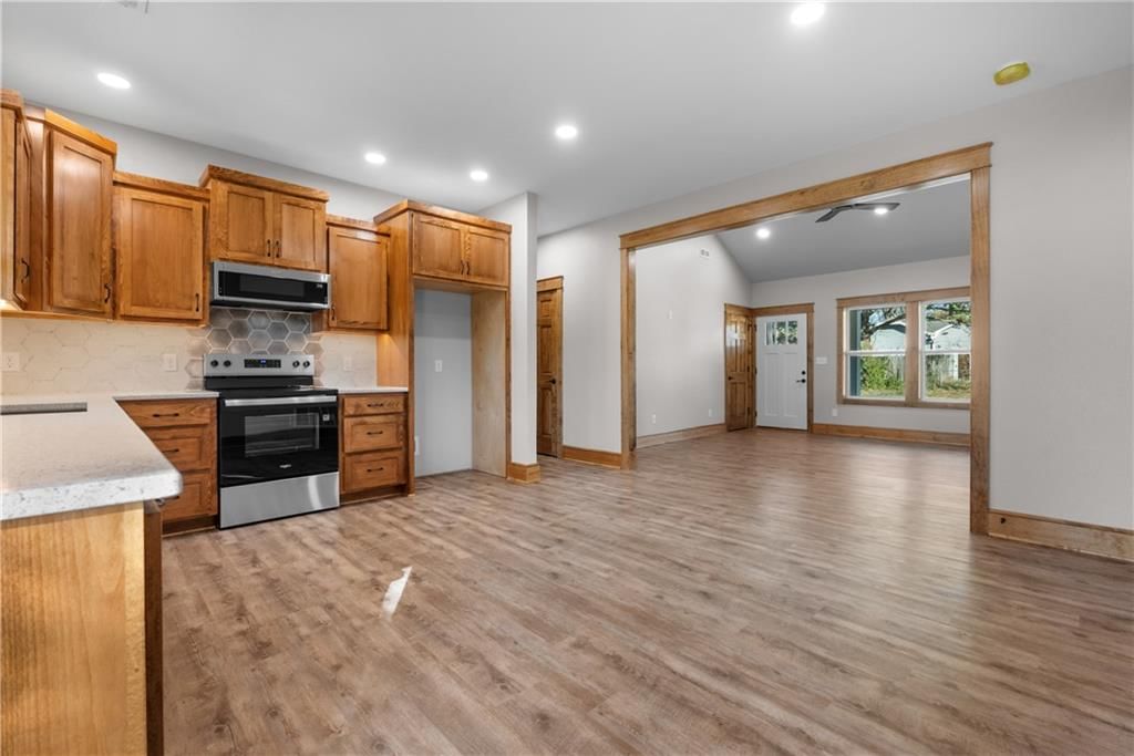 304 N Mulberry Street — photo 13