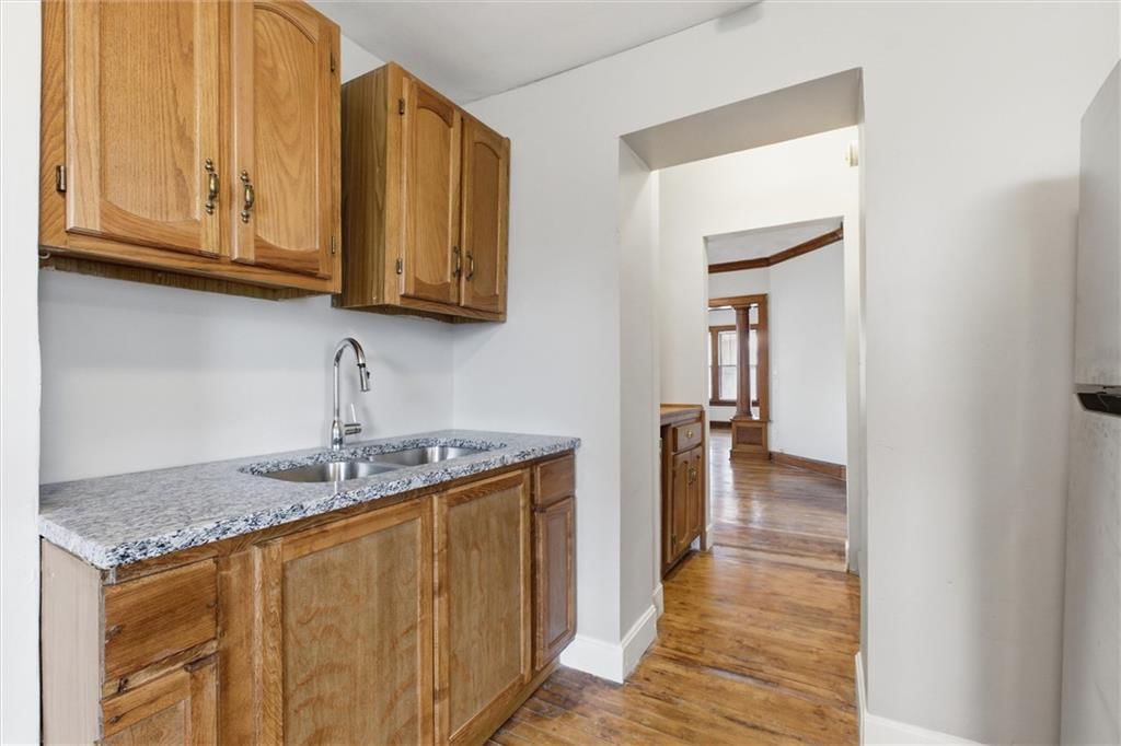 502 N Liberty Street — photo 15