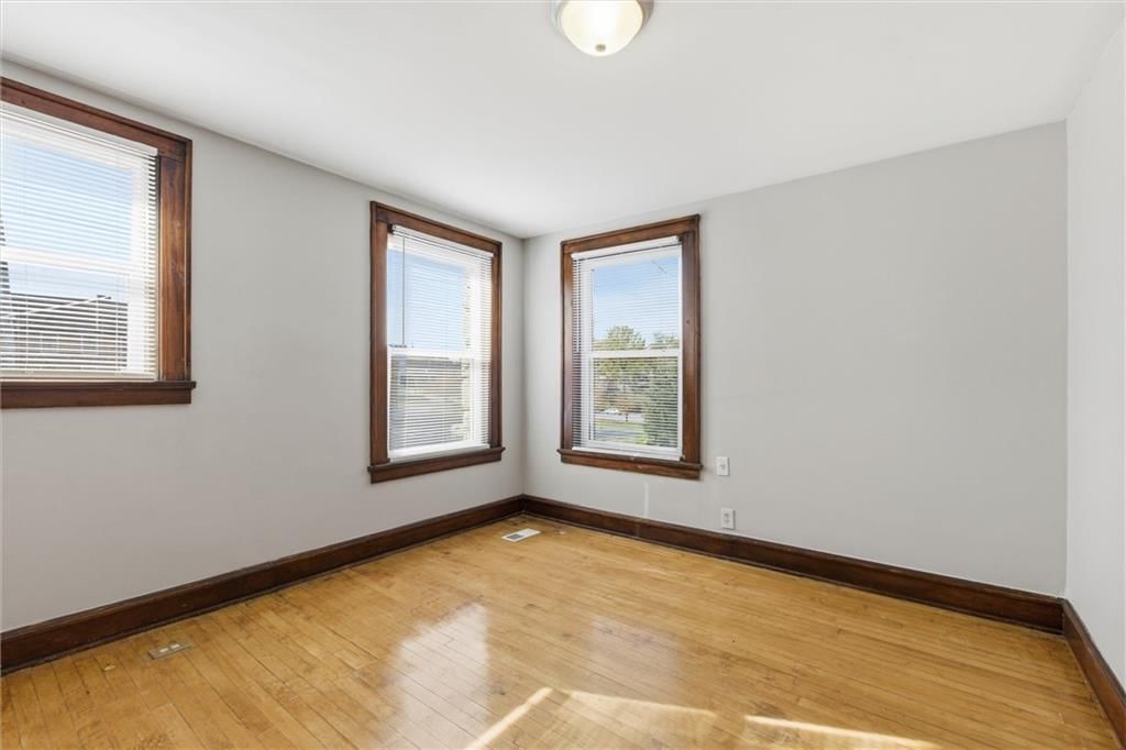 502 N Liberty Street — photo 27