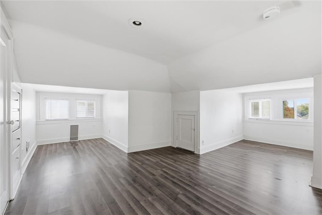 502 N Liberty Street — photo 32