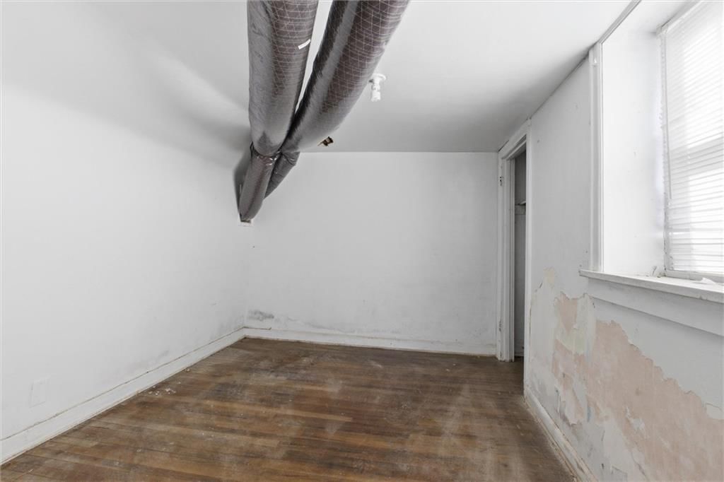 502 N Liberty Street — photo 38