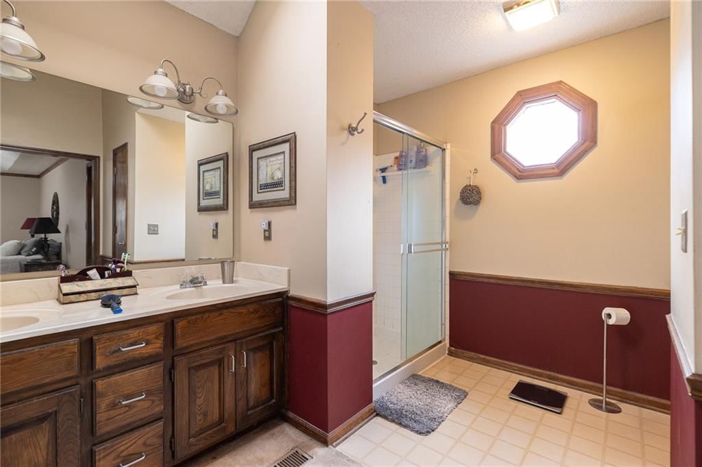 15646 W 149th Terrace — photo 23