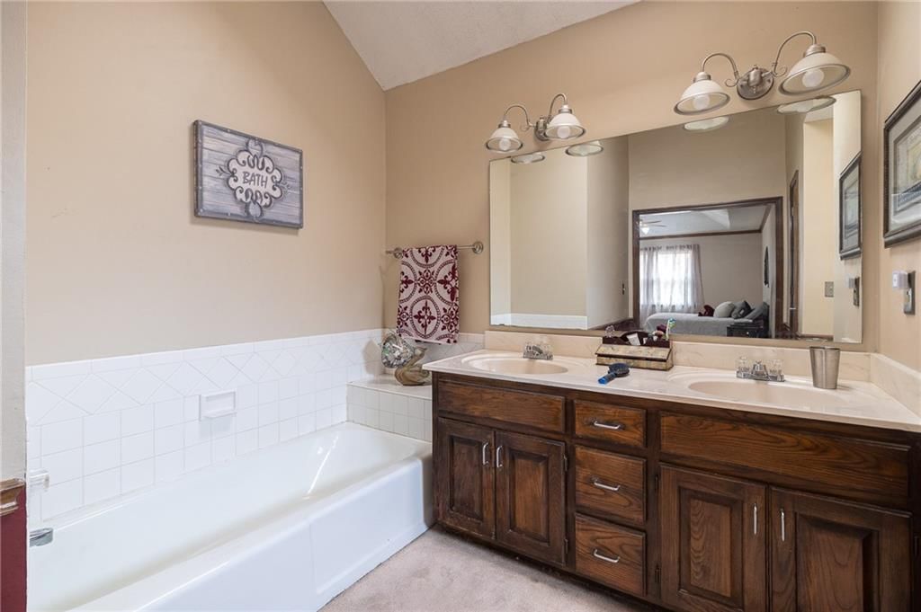 15646 W 149th Terrace — photo 24