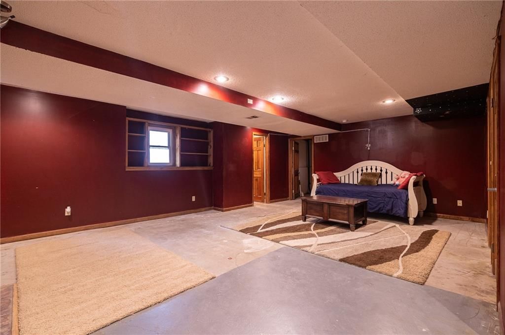 15646 W 149th Terrace — photo 31