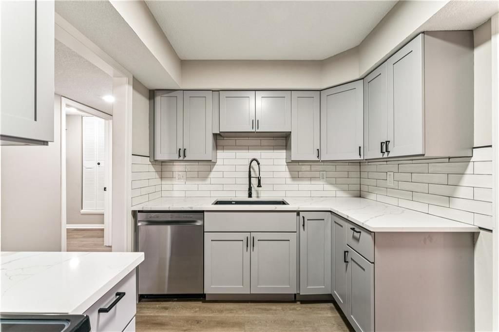 4005 S Crysler Avenue — photo 16