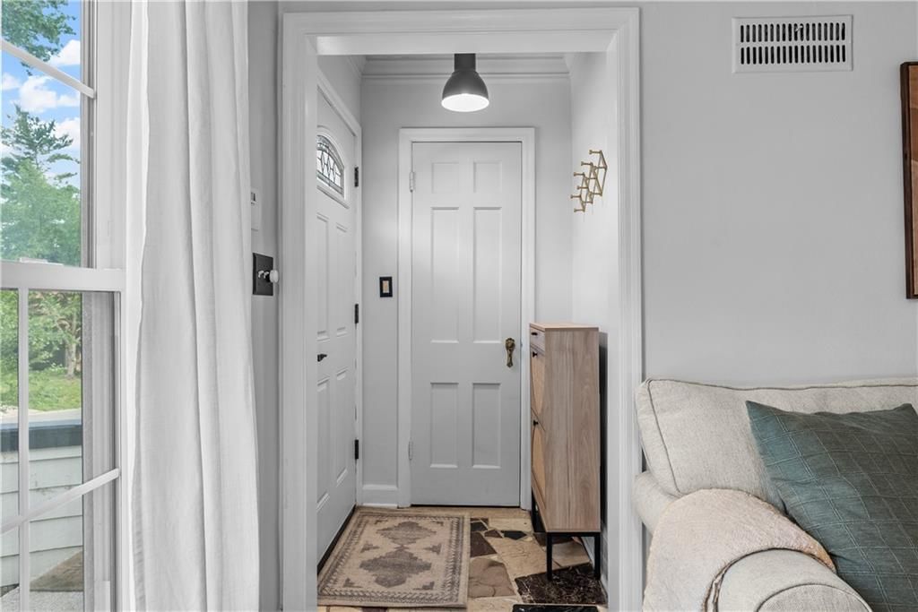 4816 Terrace Street — photo 9