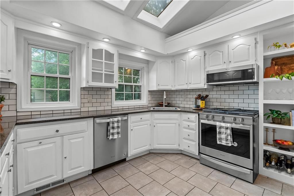 4816 Terrace Street — photo 17