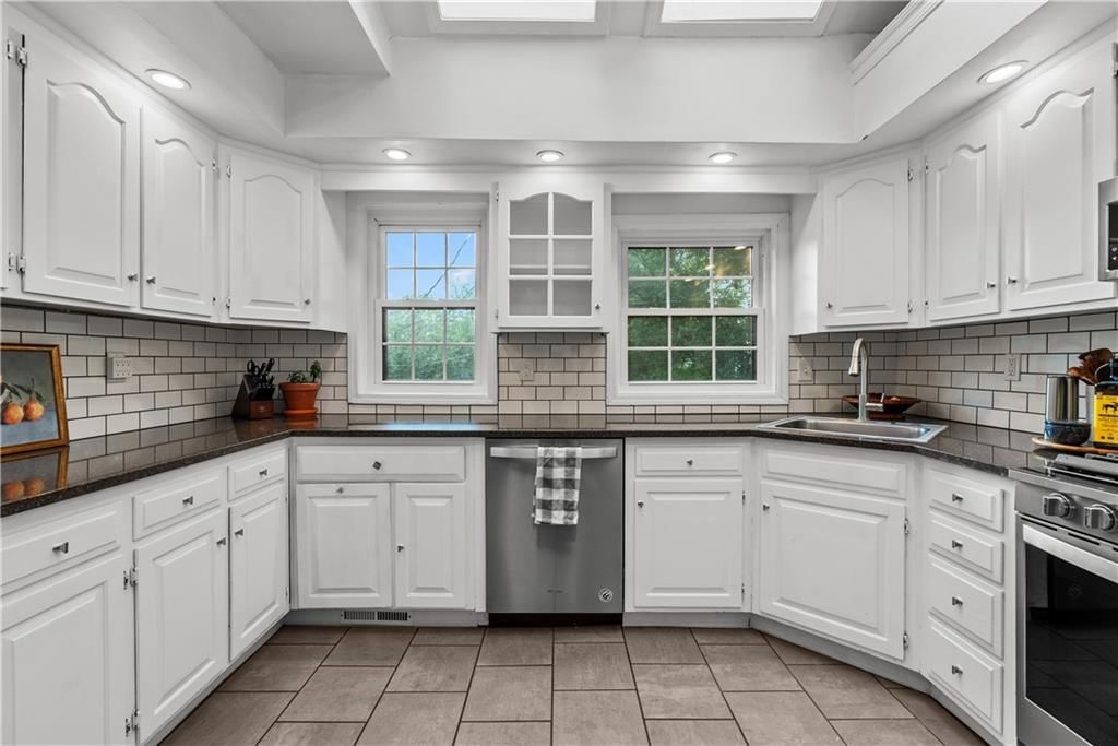 4816 Terrace Street — photo 19