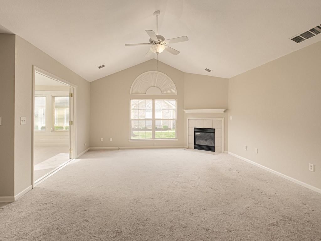 6115 NE Kensington Drive — photo 4