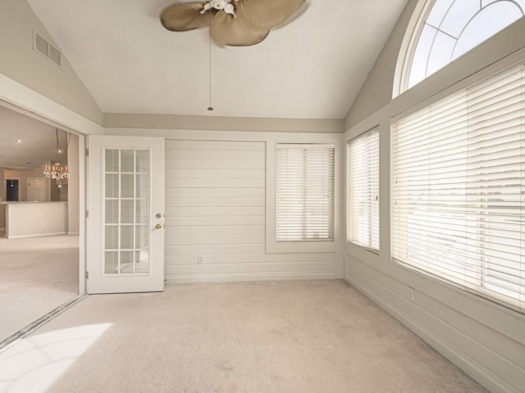 6115 NE Kensington Drive — photo 6