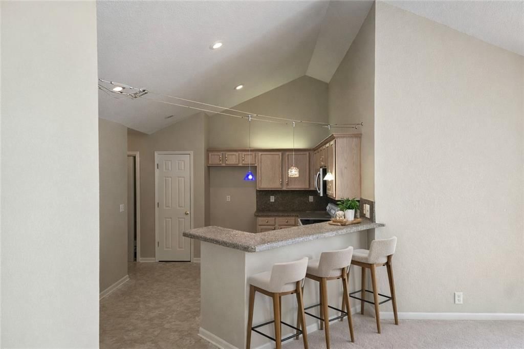 6115 NE Kensington Drive — photo 9