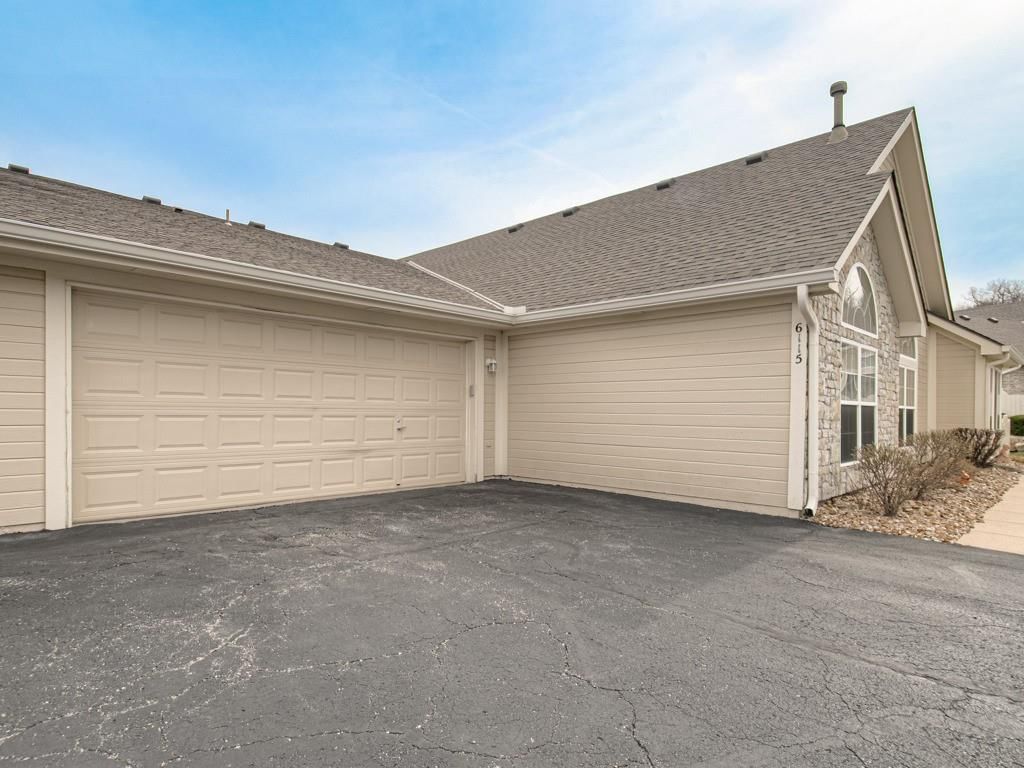 6115 NE Kensington Drive — photo 36