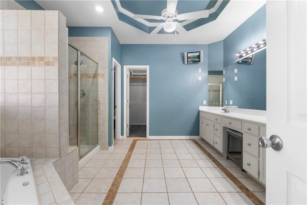 5937 NE HIDDEN VALLEY Drive — photo 24