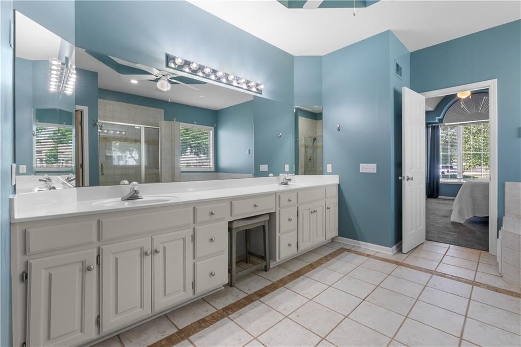 5937 NE HIDDEN VALLEY Drive — photo 27