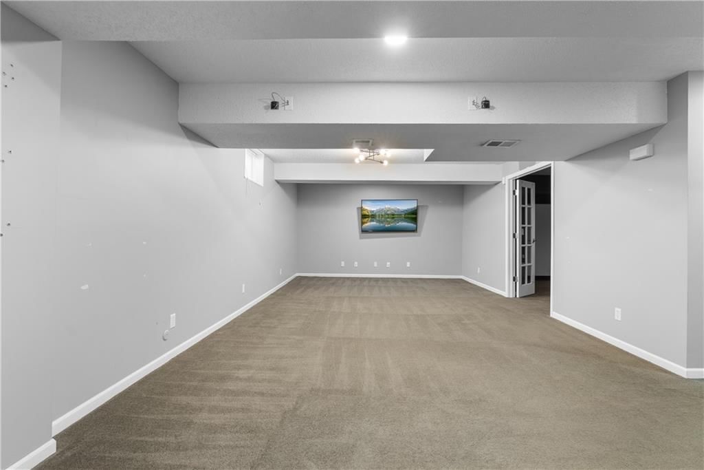 5937 NE HIDDEN VALLEY Drive — photo 37