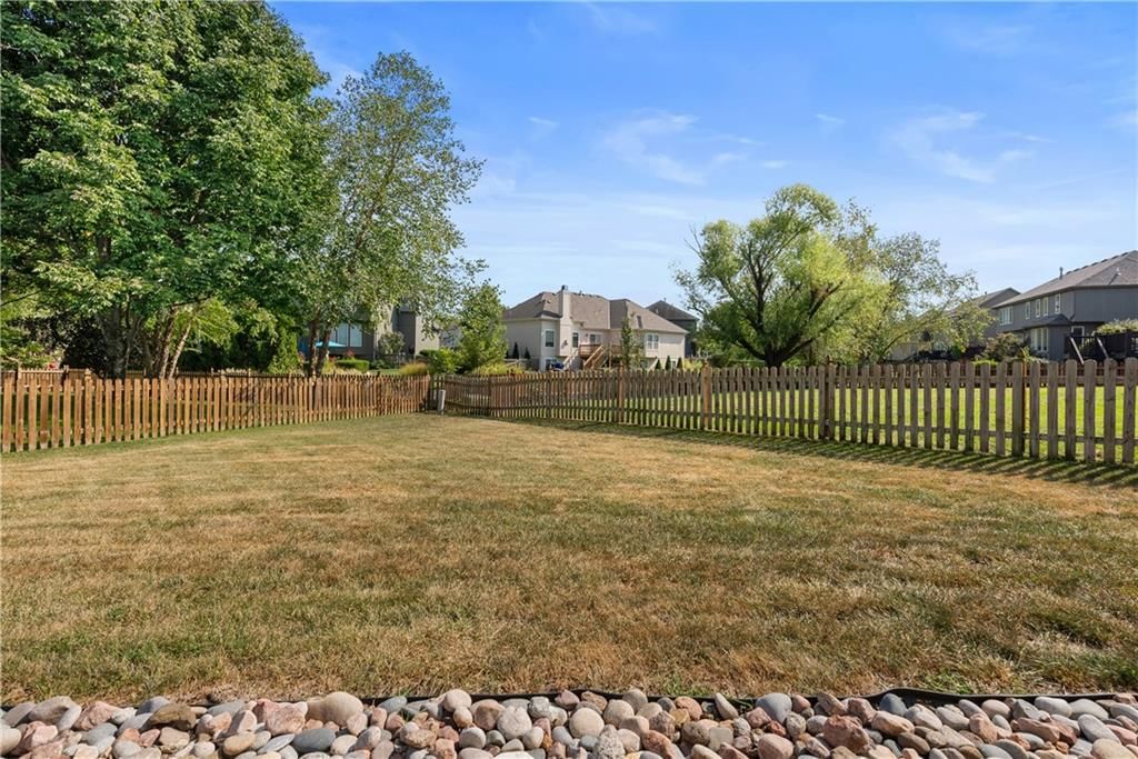 5937 NE HIDDEN VALLEY Drive — photo 46