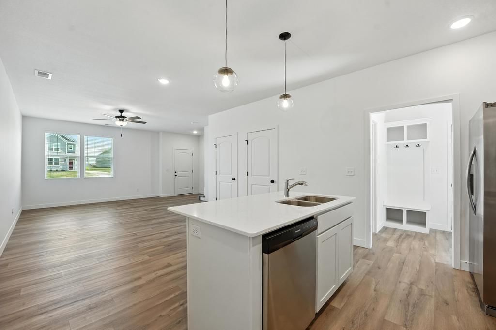 27307 Acacia Drive — photo 6
