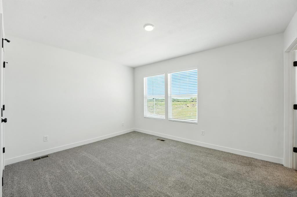 27307 Acacia Drive — photo 9