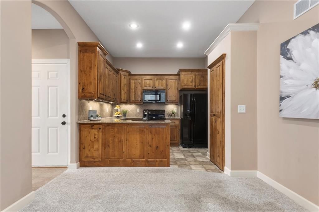34020 W 90th Circle — photo 3