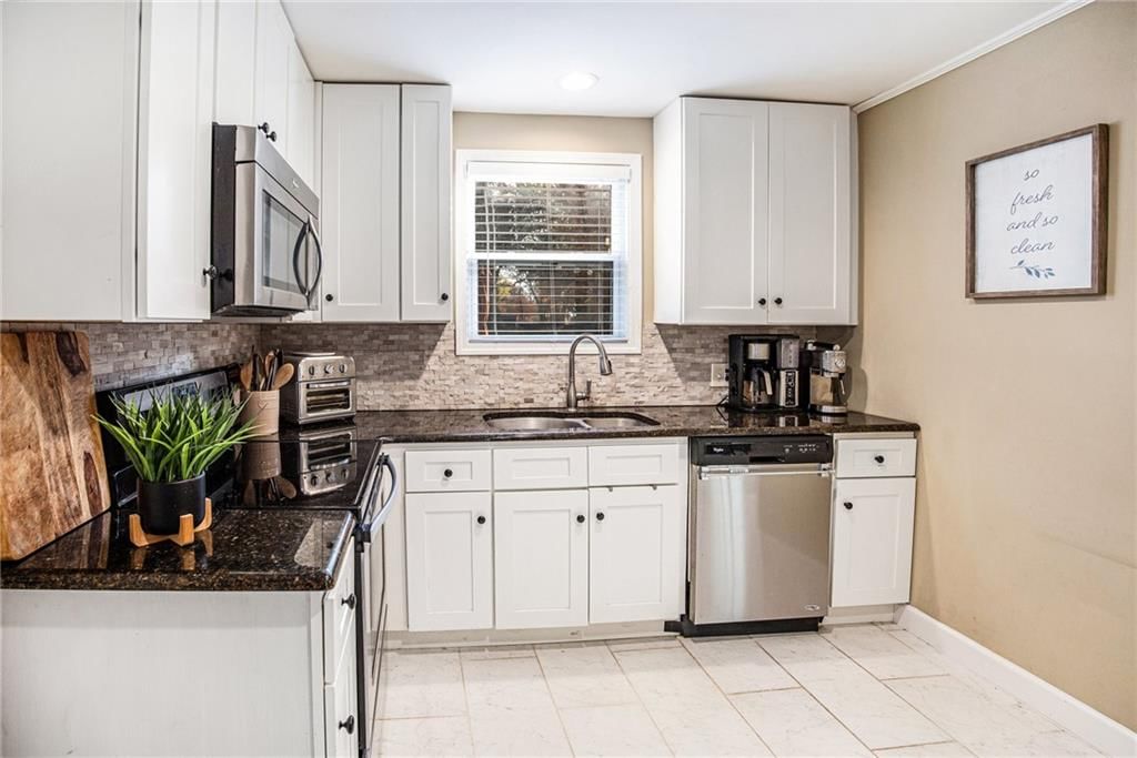 5715 Ash Drive — photo 9