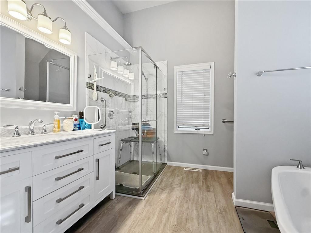 905 Elm Street — photo 13