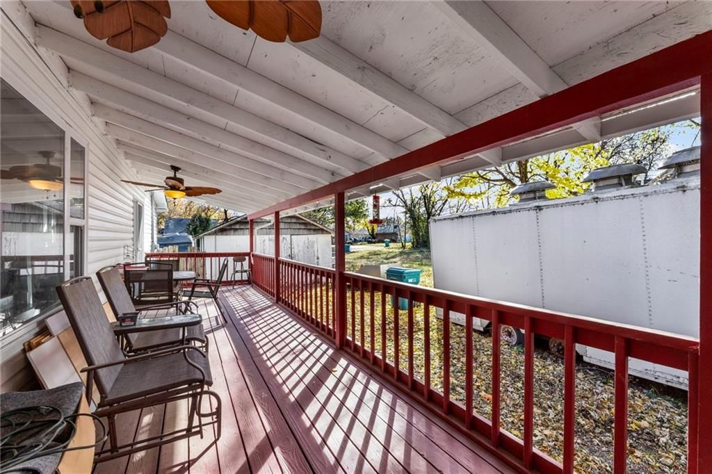 1017 Pacific Avenue — photo 4