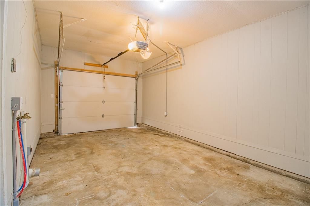 108 Elm Street — photo 16