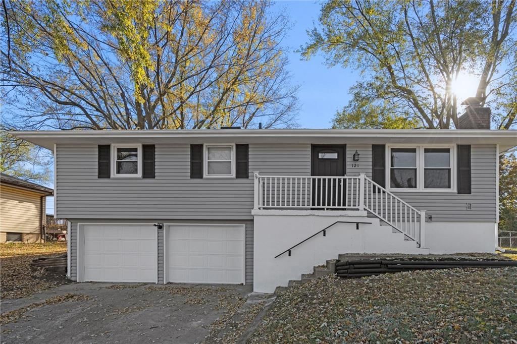 121 SW 21st Street — photo 1
