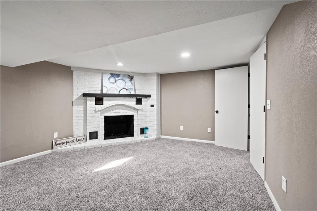121 SW 21st Street — photo 16