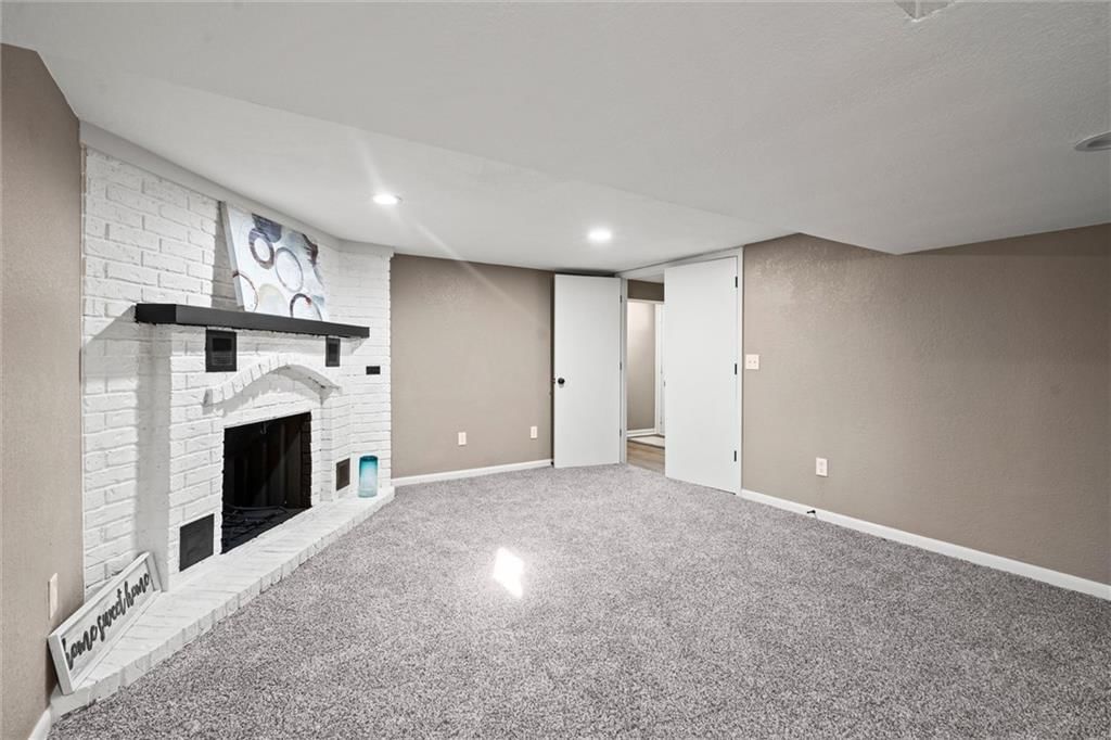 121 SW 21st Street — photo 17