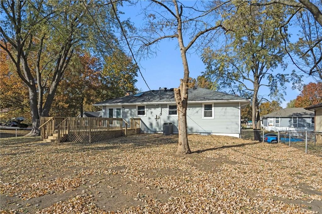 121 SW 21st Street — photo 26