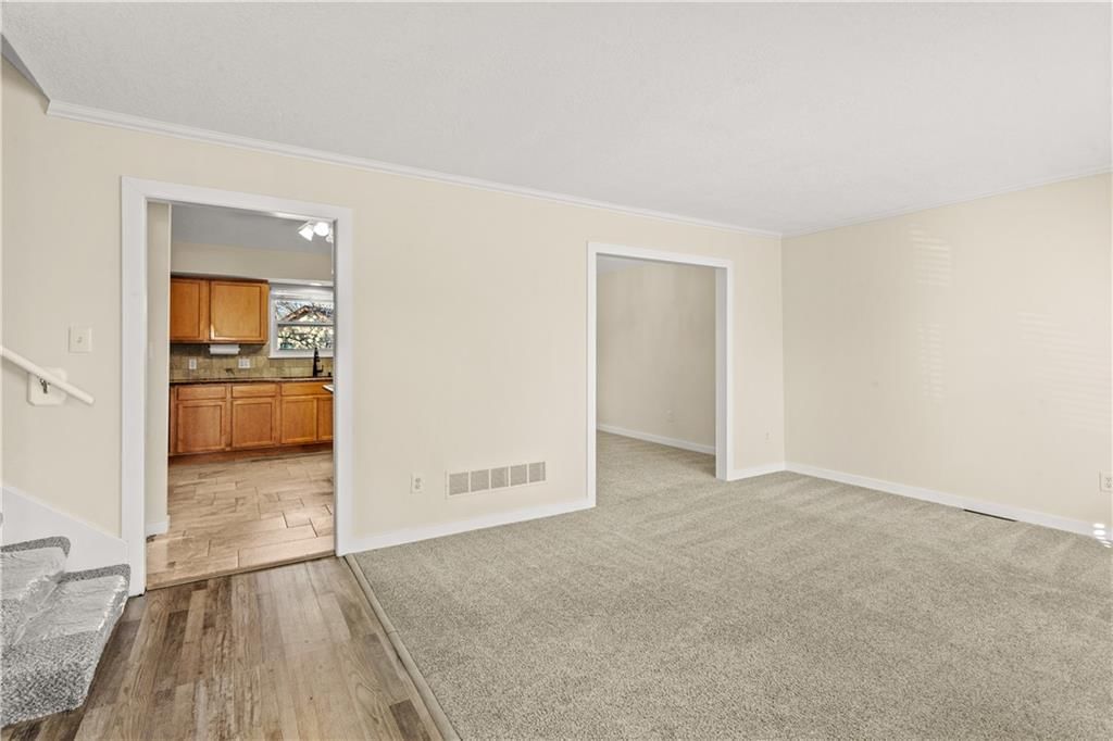 1631 S Kenwood Street — photo 6