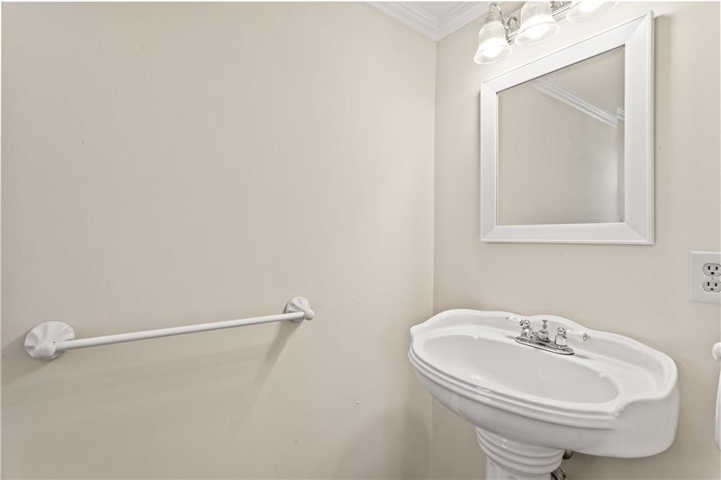1631 S Kenwood Street — photo 27
