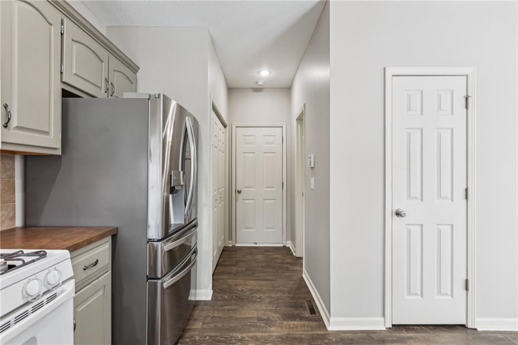 12118 S Monroe Street — photo 16