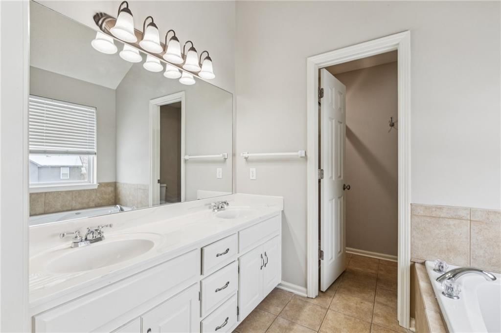12118 S Monroe Street — photo 20