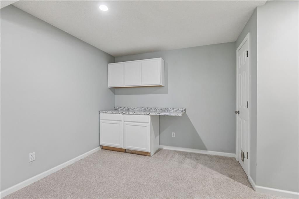 12118 S Monroe Street — photo 32