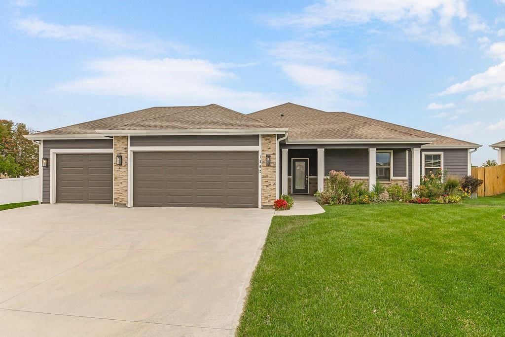 1202 Little Knife Drive, Lawrence, KS