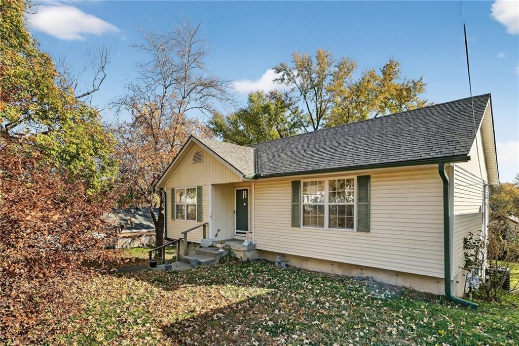 3715 N Euclid Avenue — photo 2