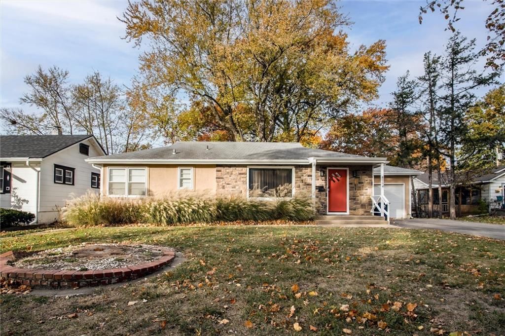 8004 Jarboe Street, Kansas City, MO