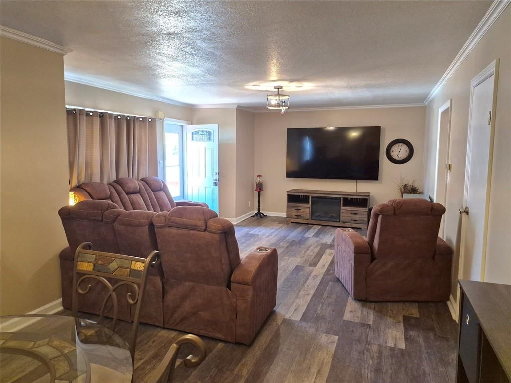 208 Ralph Street — photo 4