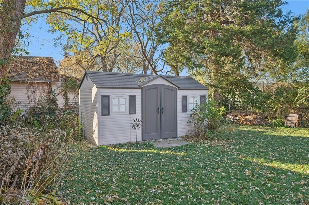 810 W Waldo Avenue — photo 39