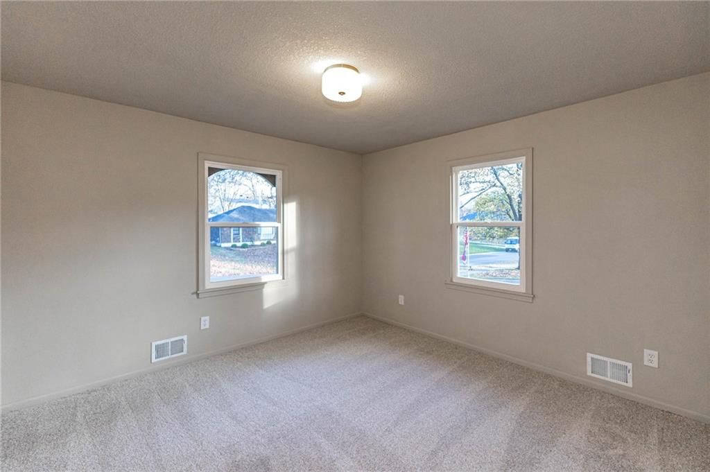 3500 S Delaware Avenue — photo 31