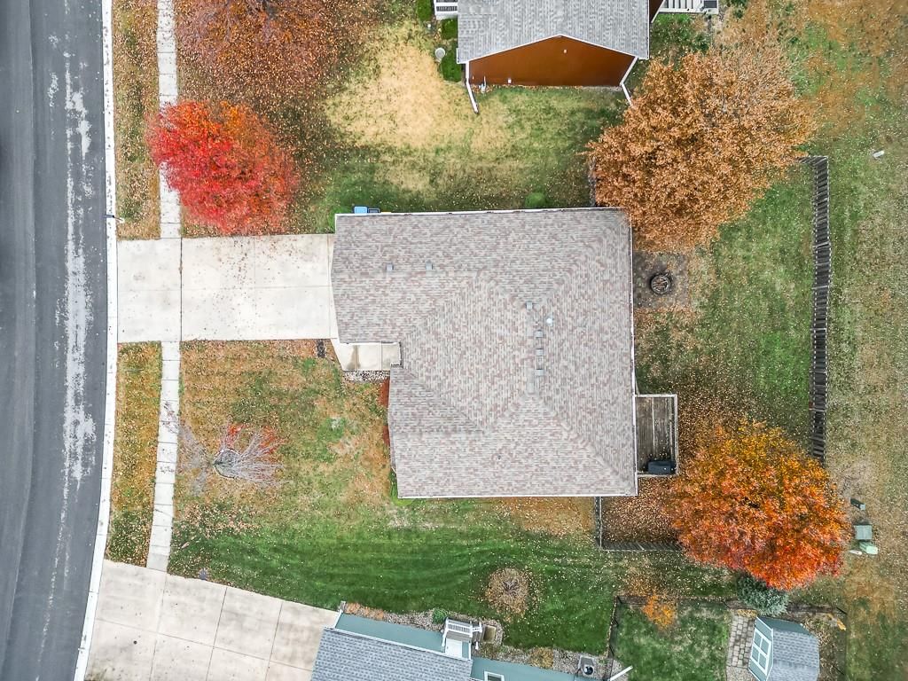 2225 Hidden Valley Drive — photo 2