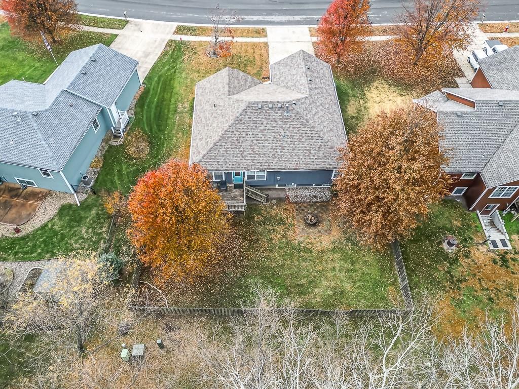 2225 Hidden Valley Drive — photo 3